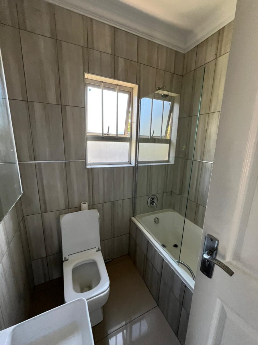 4 Bedroom Property for Sale in Abbotsford Eastern Cape